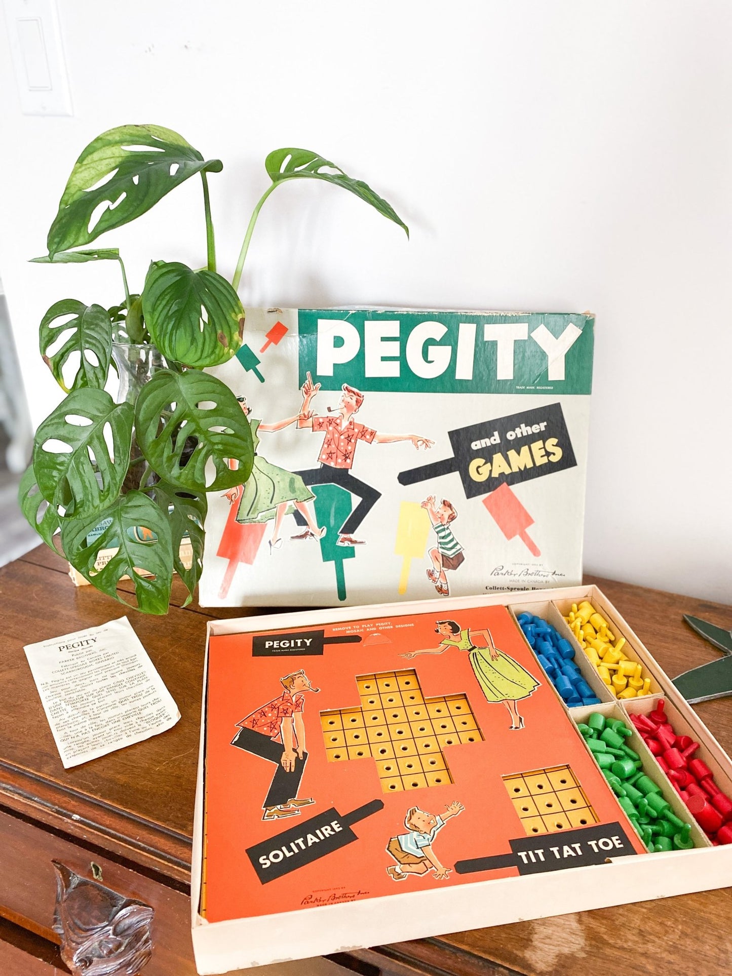 1960s Peggity Vintage Board Game - Perth Market