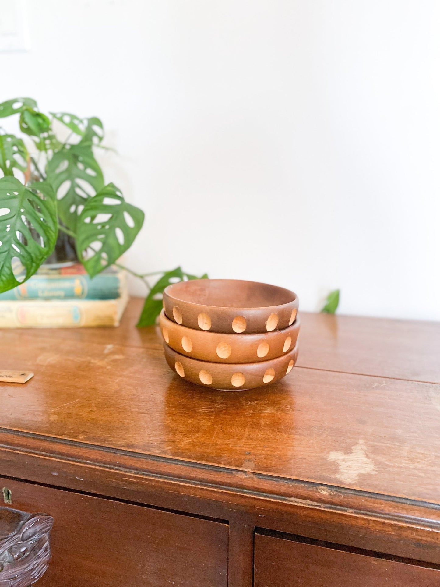 Baribocraft Set of Maple Wooden Bowls with Circular Indentation - Perth Market