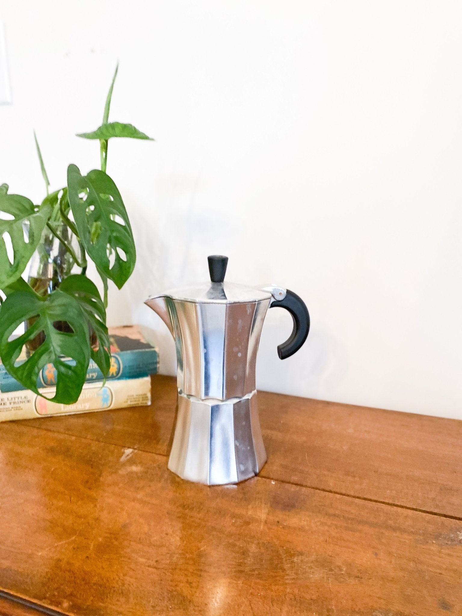 Curvy Stovetop Moka Pot - Perth Market