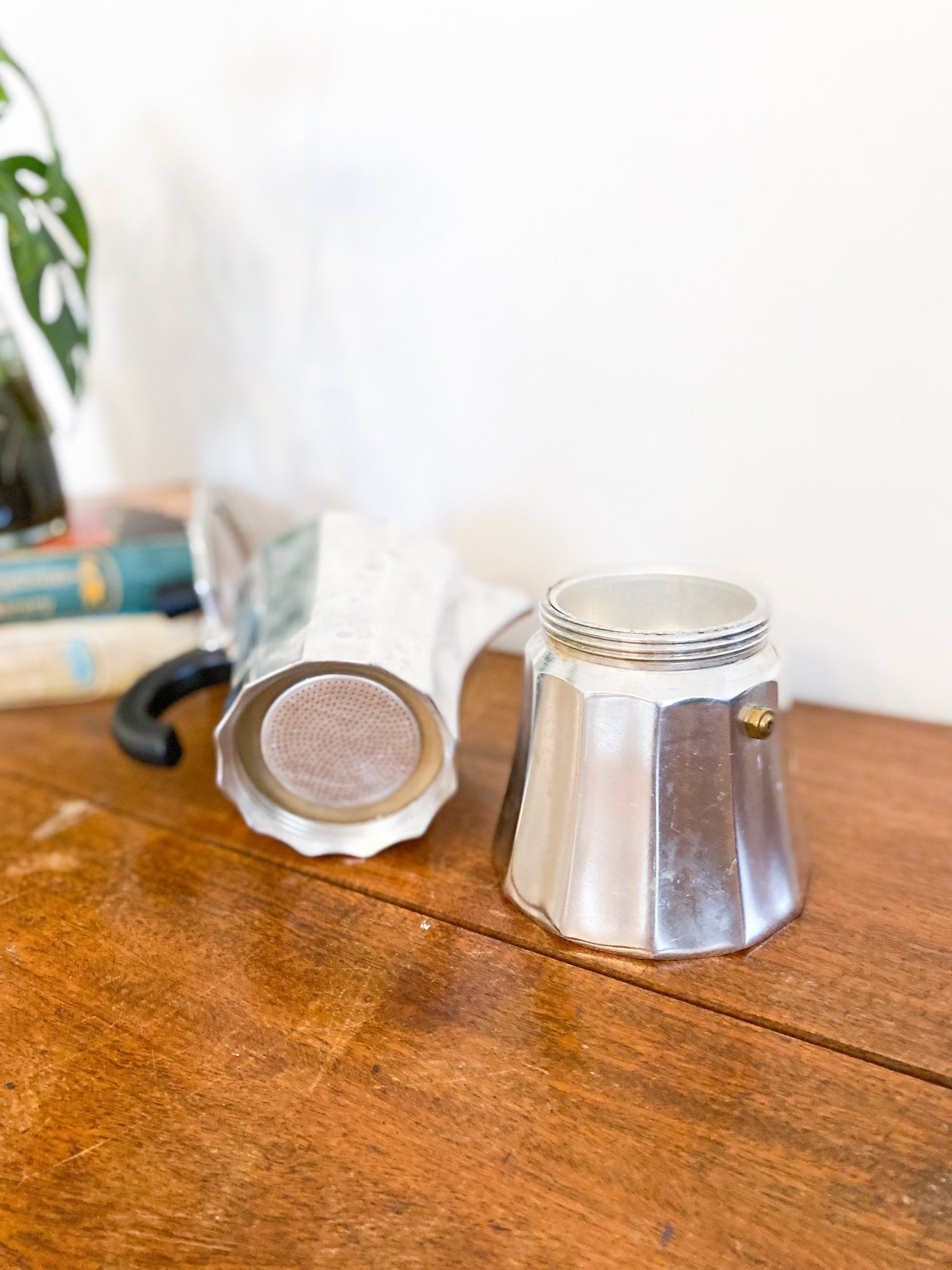 Curvy Stovetop Moka Pot - Perth Market