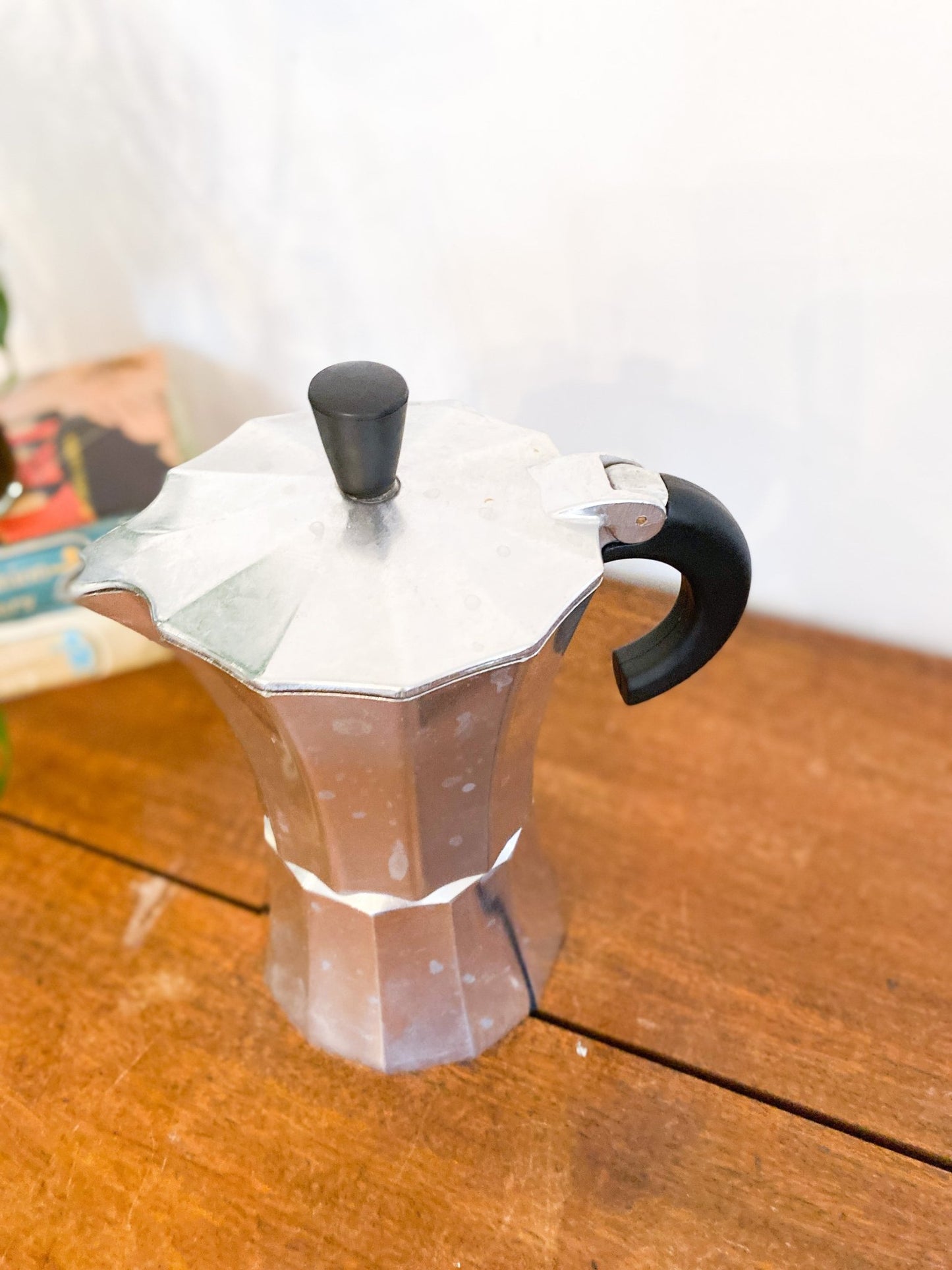 Curvy Stovetop Moka Pot - Perth Market