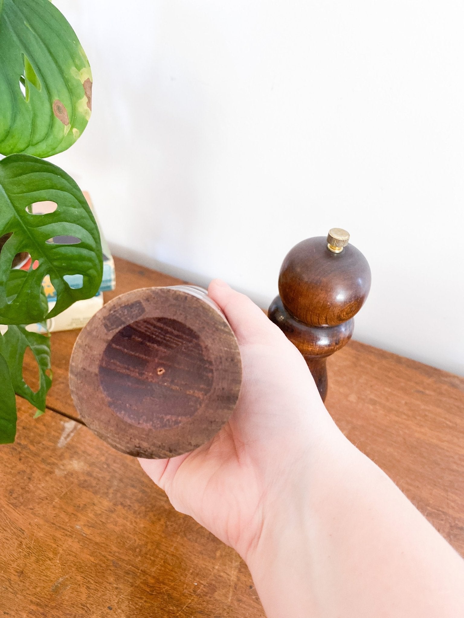 Restaurant Style Wooden Salt Shaker & Pepper Grinder - Perth Market