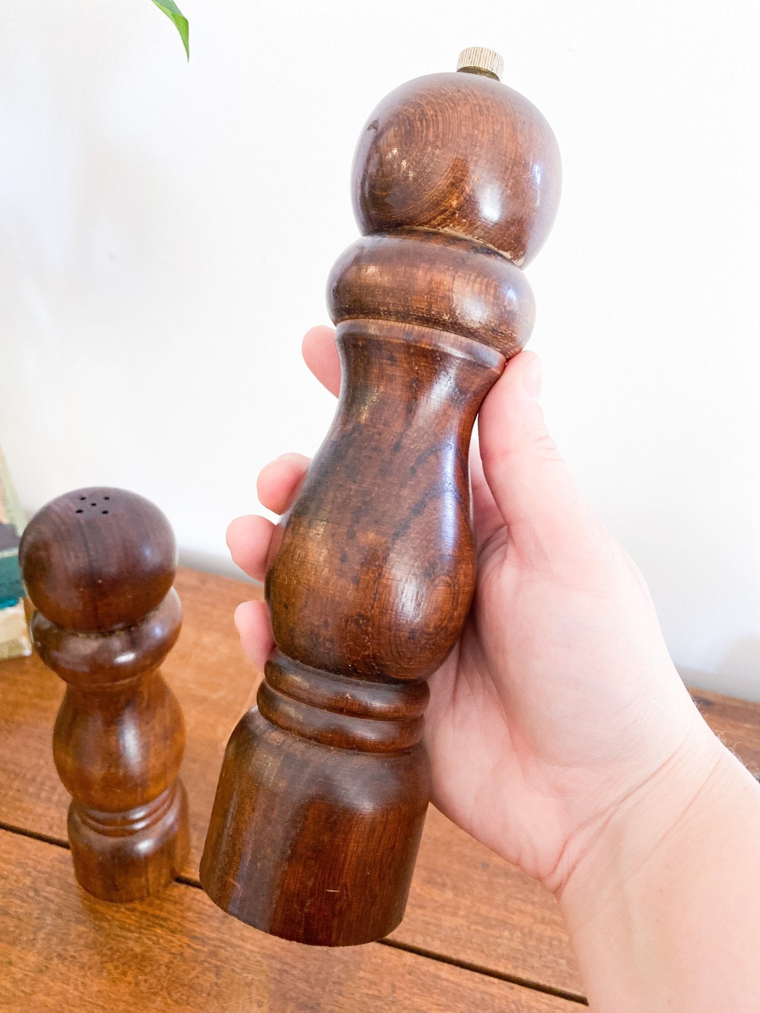 Restaurant Style Wooden Salt Shaker & Pepper Grinder - Perth Market