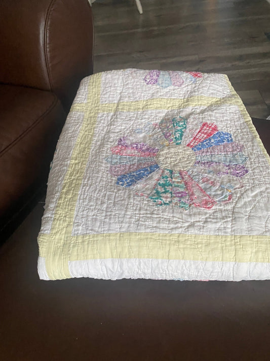 Vintage Quilt Blanket - Distressed/Worn - Perth Market