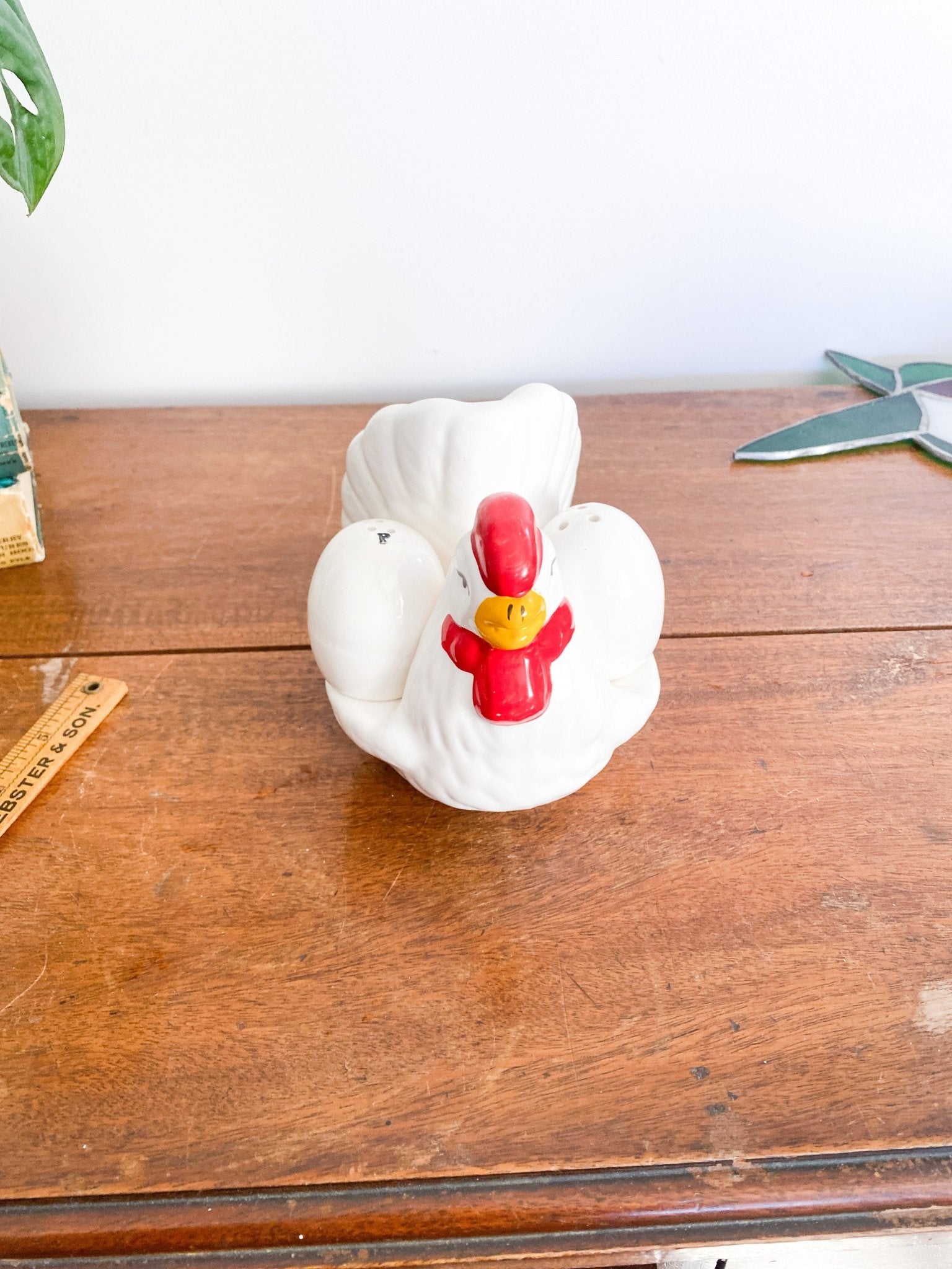 Vintage White Hen Napkin + Salt & Pepper Holder - Perth Market