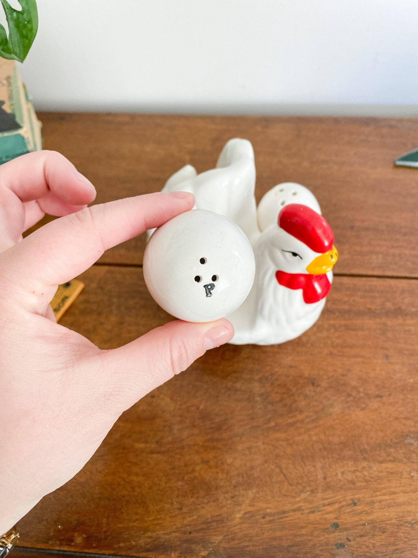 Vintage White Hen Napkin + Salt & Pepper Holder - Perth Market