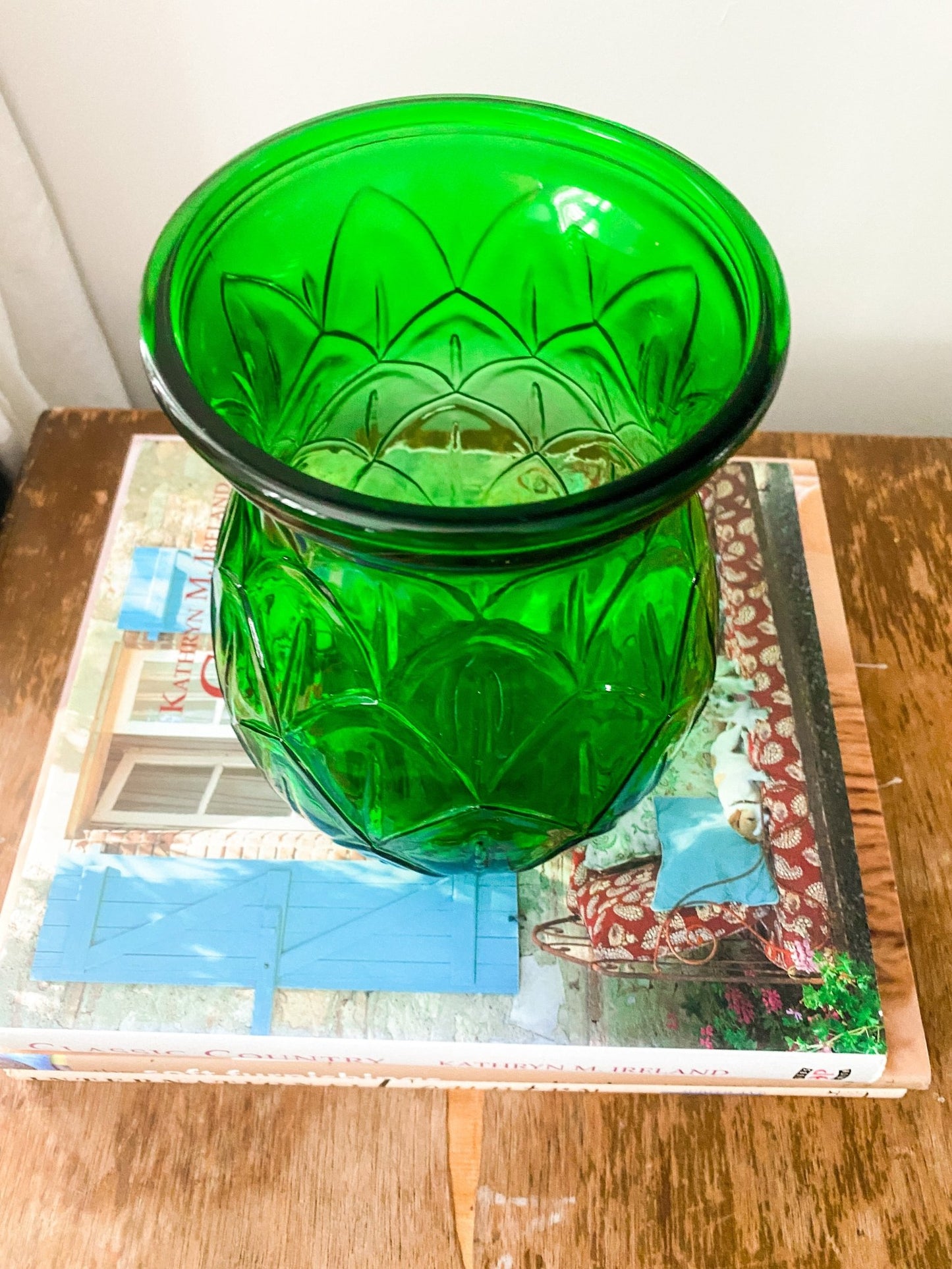 A.I. Lorenzen Owens-Illinois Green Depression Glass Vase - Perth Market