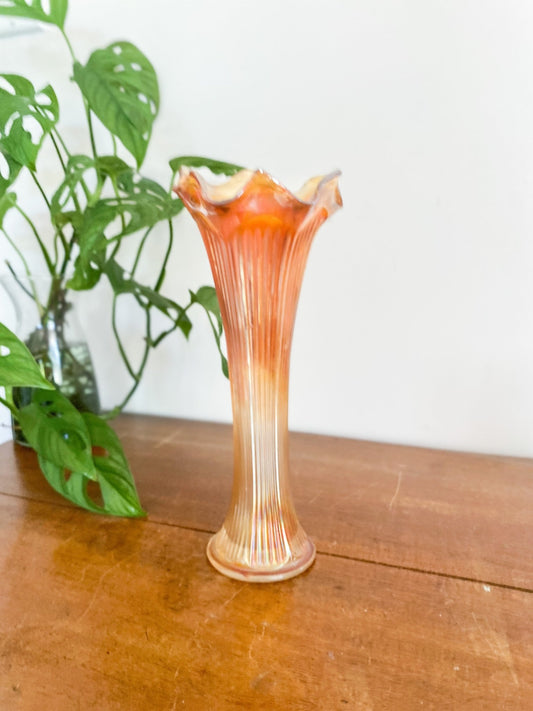 Fenton Vase - Diamond & Rib Pattern - Perth Market