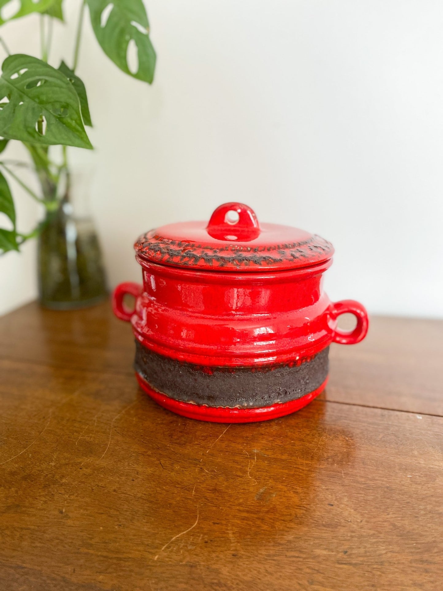 Laurentian Red Lava Drip Bean Pot - Perth Market