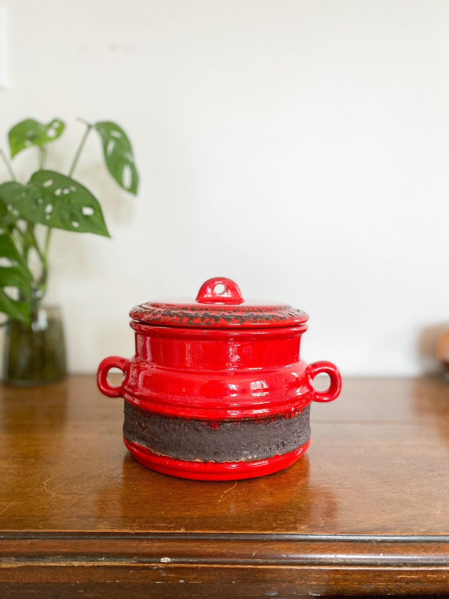 Laurentian Red Lava Drip Bean Pot - Perth Market