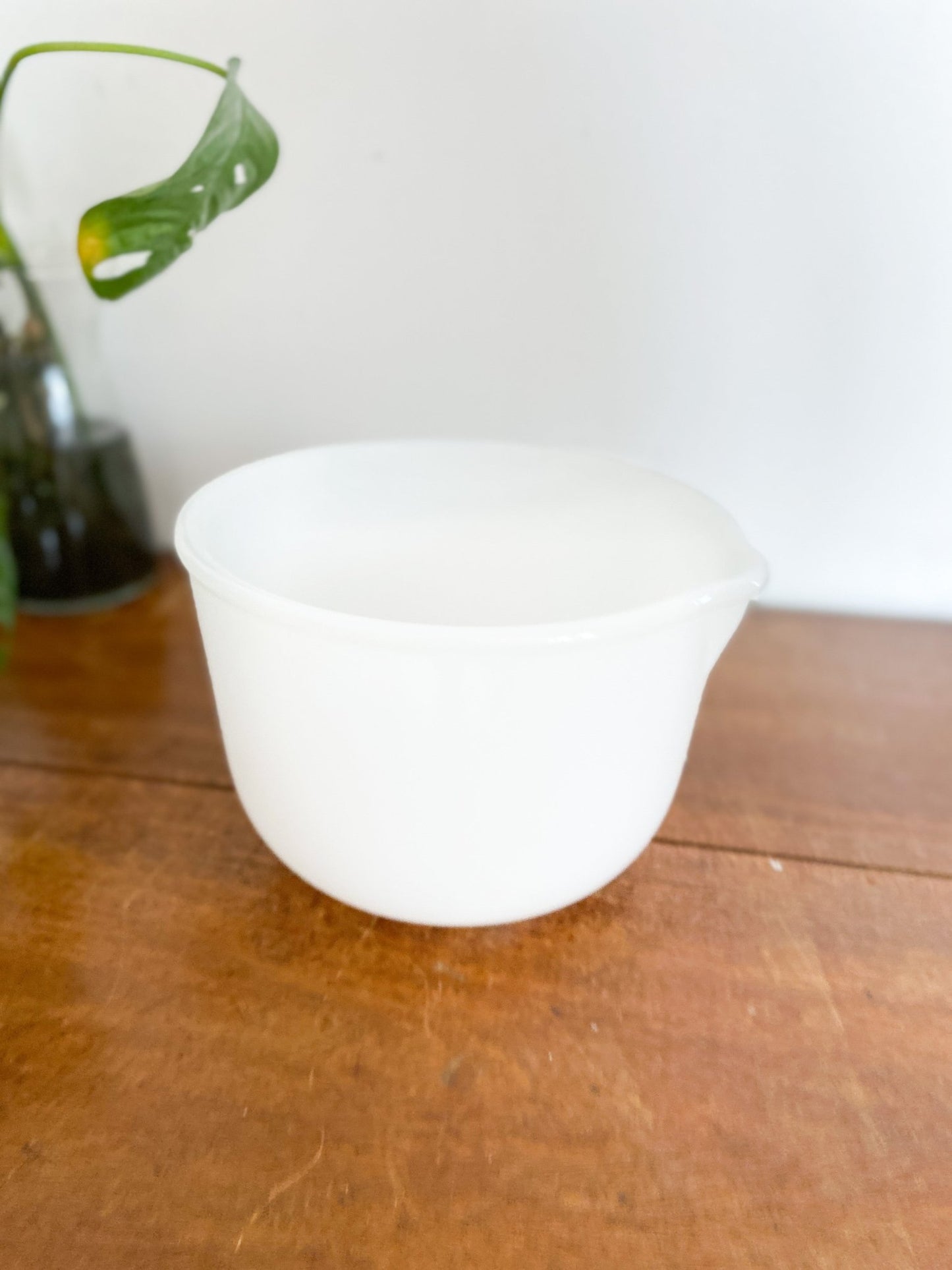 Milk Glass Bowl with Lip - Perth Market