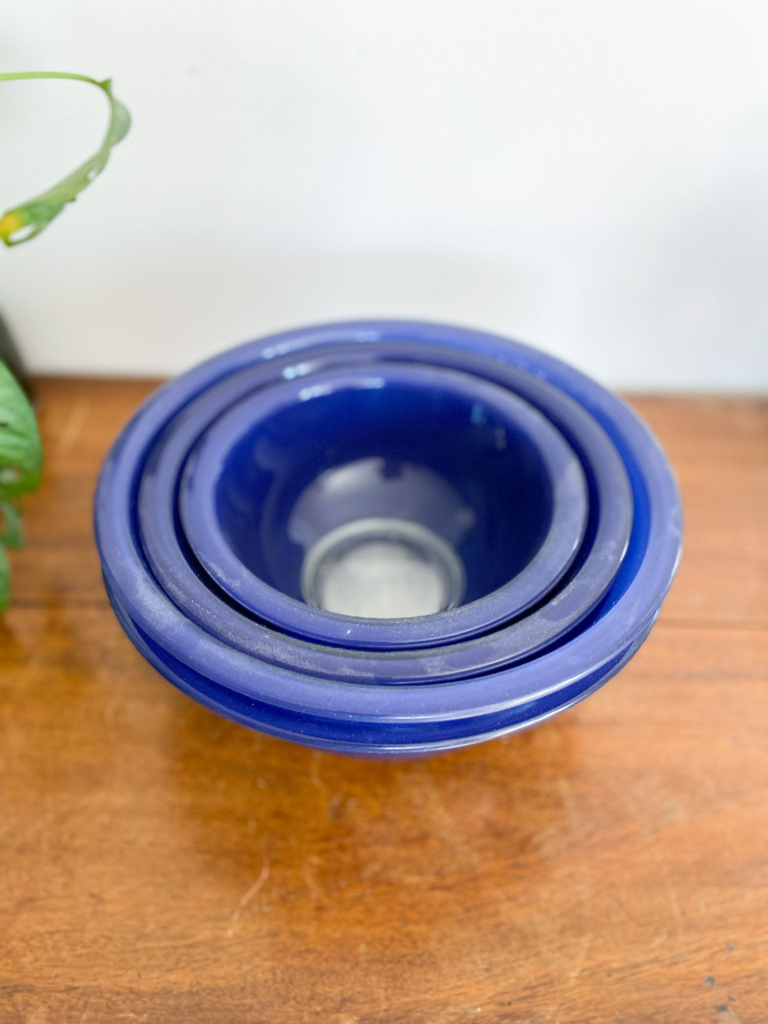 Nesting Blue Pyrex Mixing Bowls - Perth Market