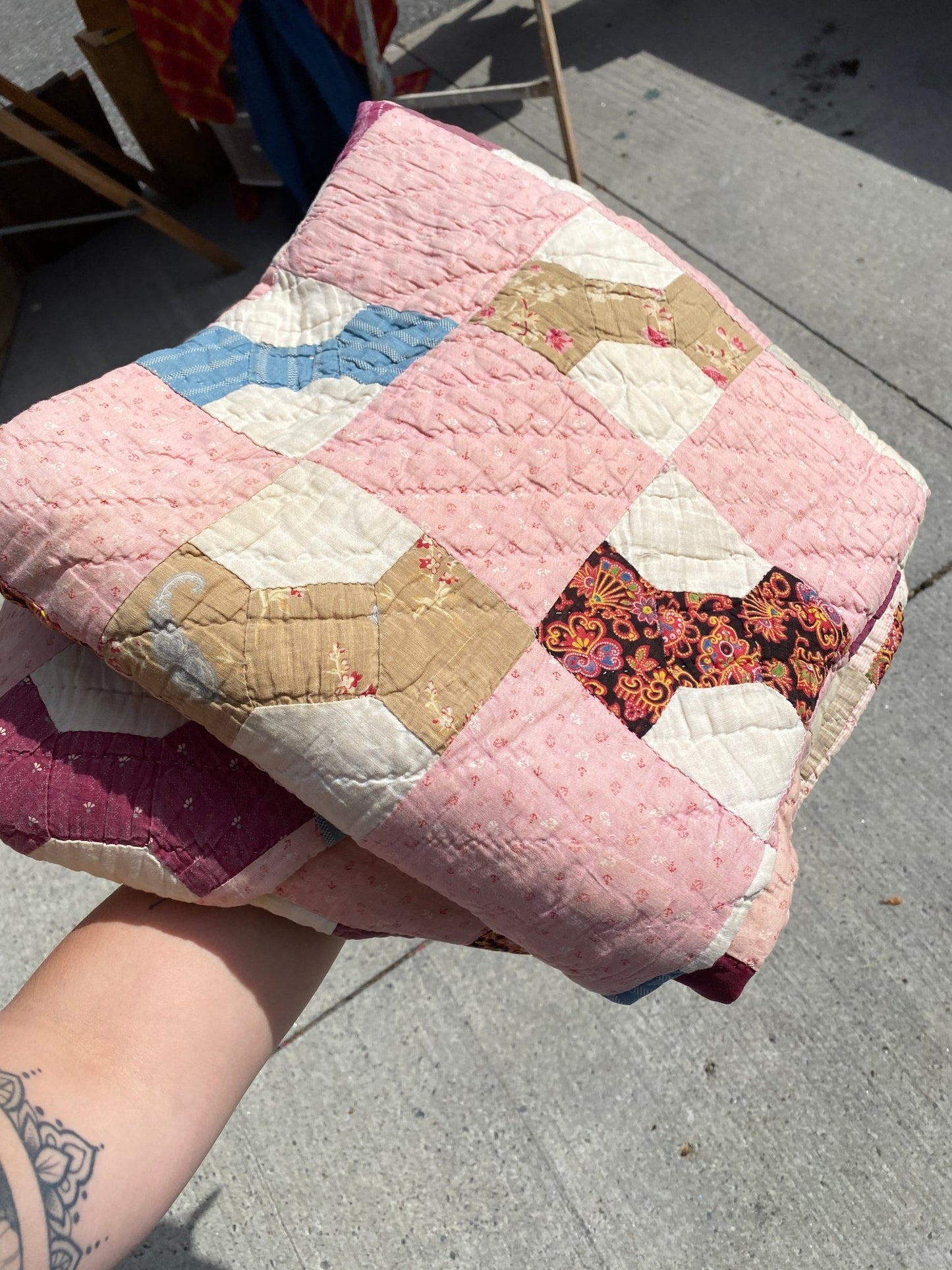 Pink quilt - Perth Market