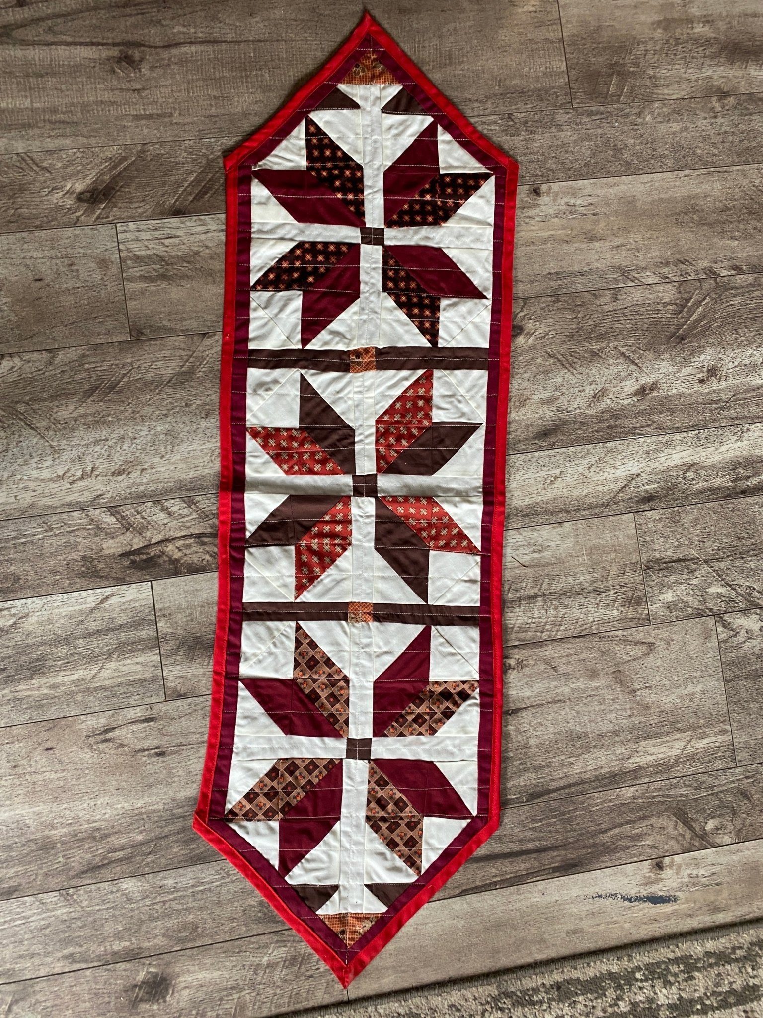 Quilted Table Runner - Perth Market