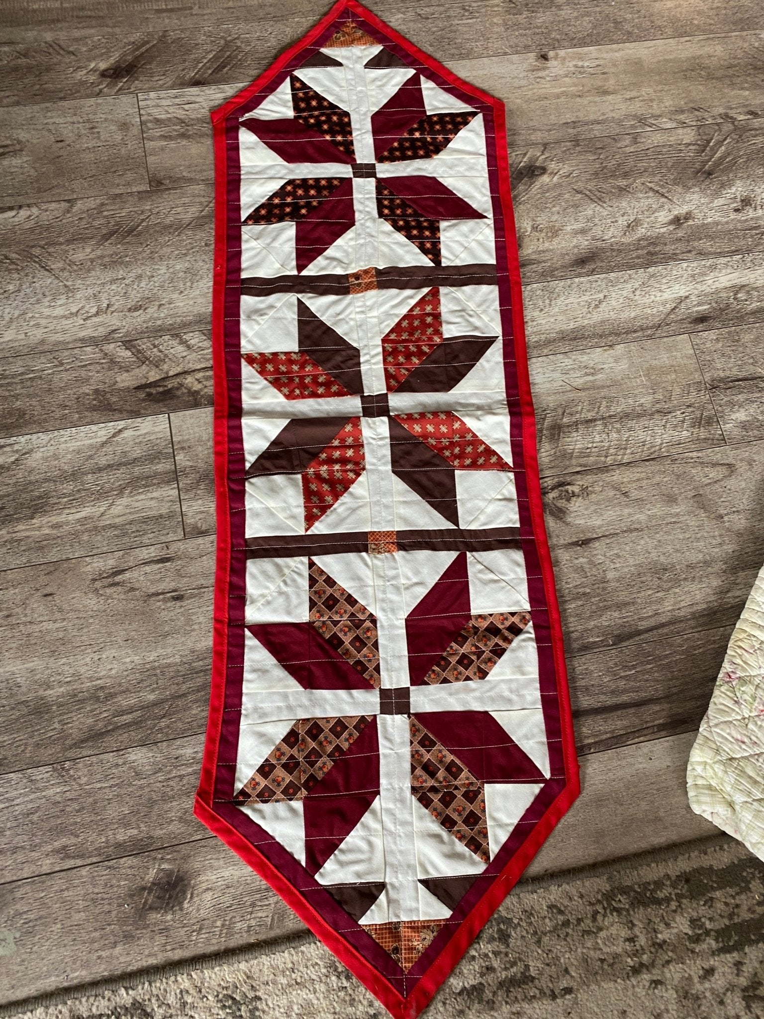 Quilted Table Runner - Perth Market