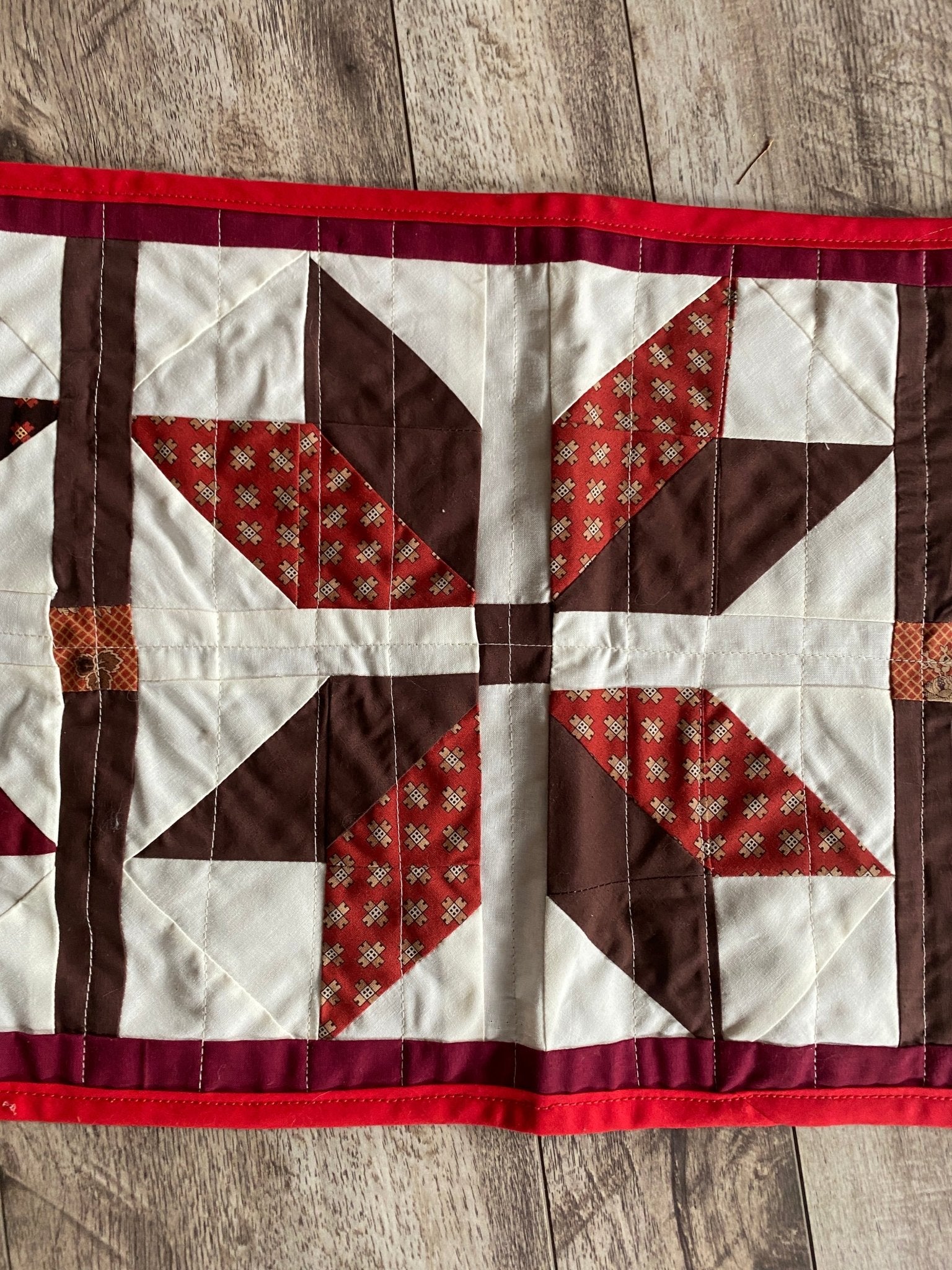 Quilted Table Runner - Perth Market