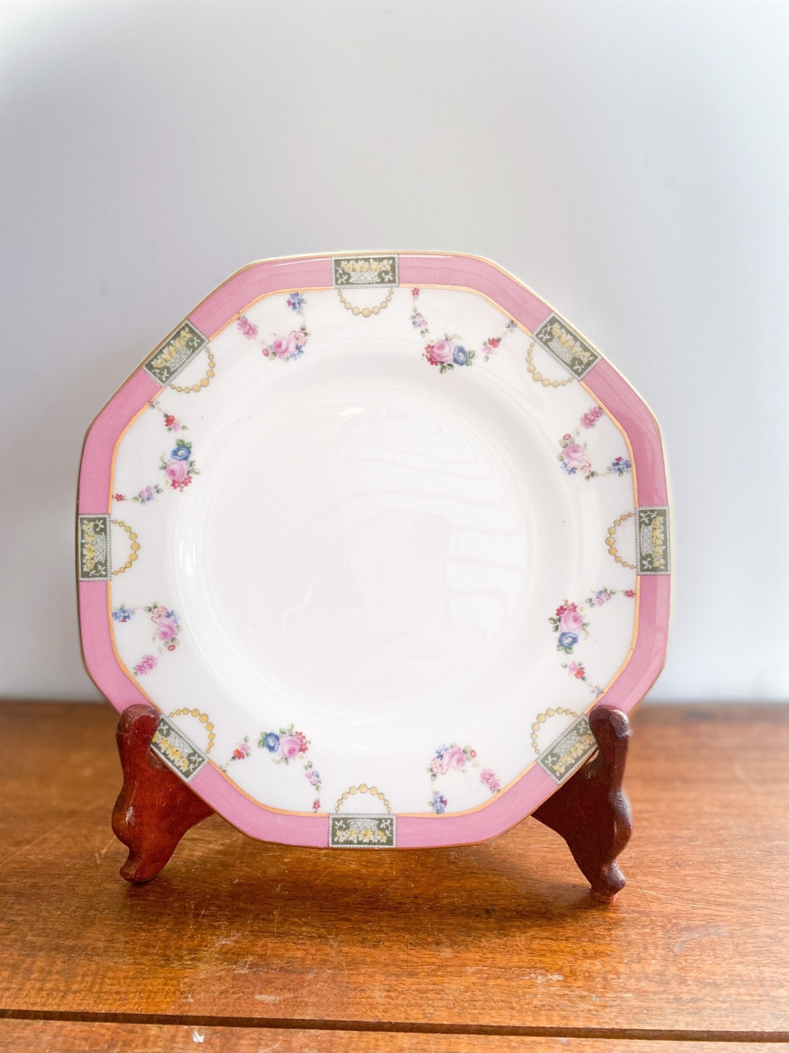 Royal Doulton Pink Rimmed Plate - EXTRA 40% off - Perth Market