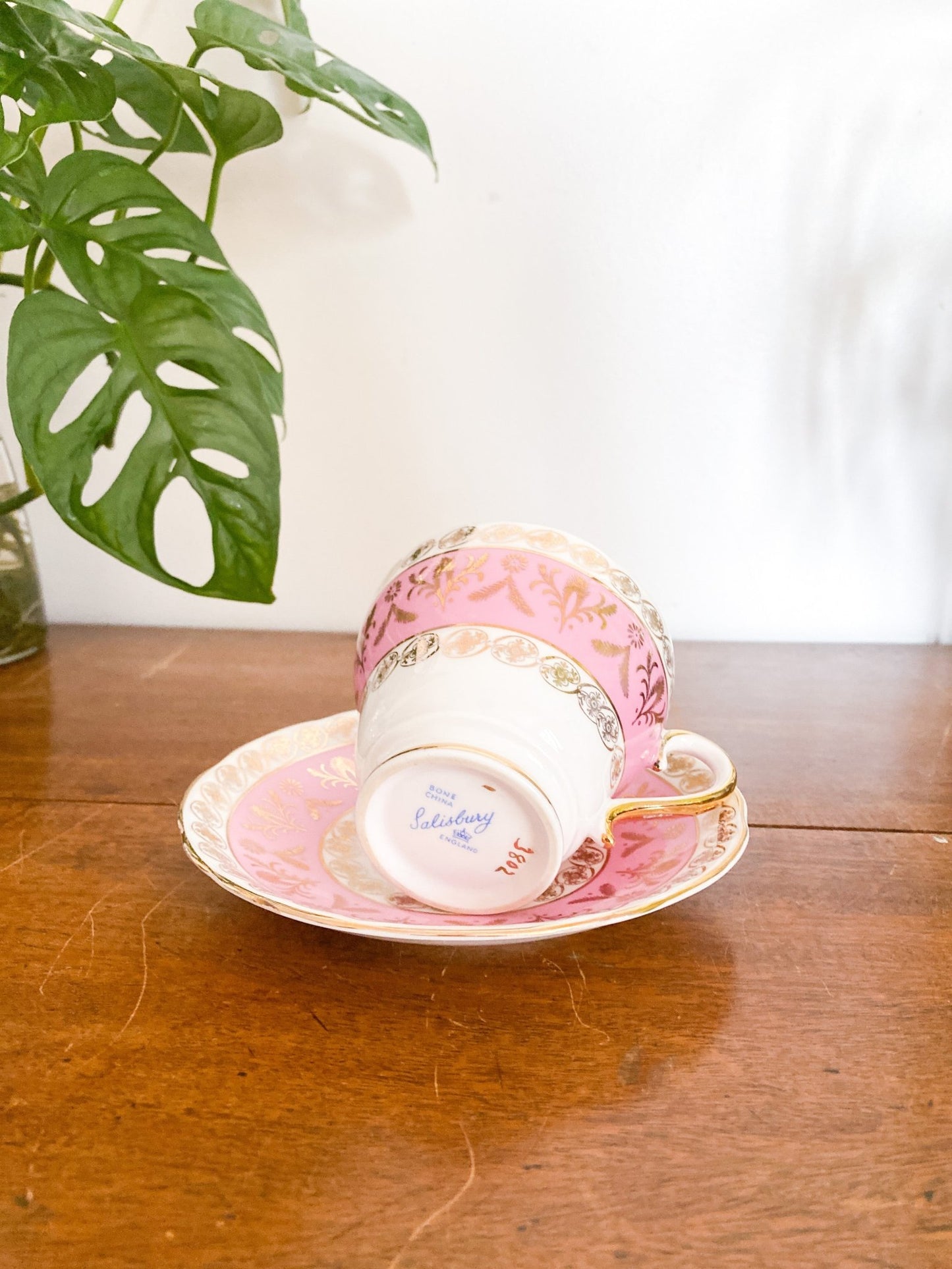 Salisbury Pink & Gold Teacup - Perth Market