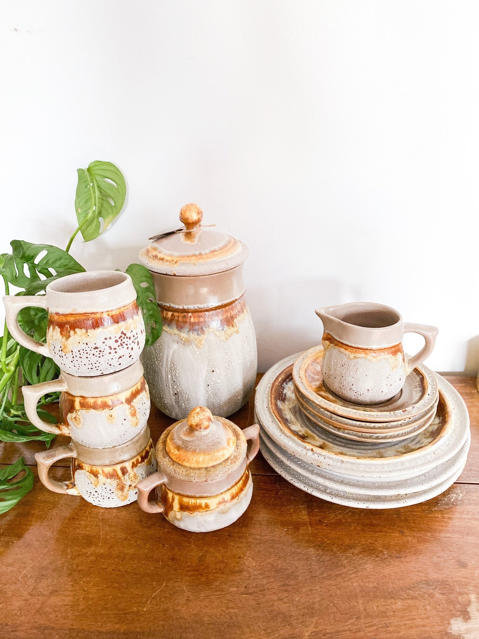 Vintage Laurentian Tundra Salad Plates - Perth Market