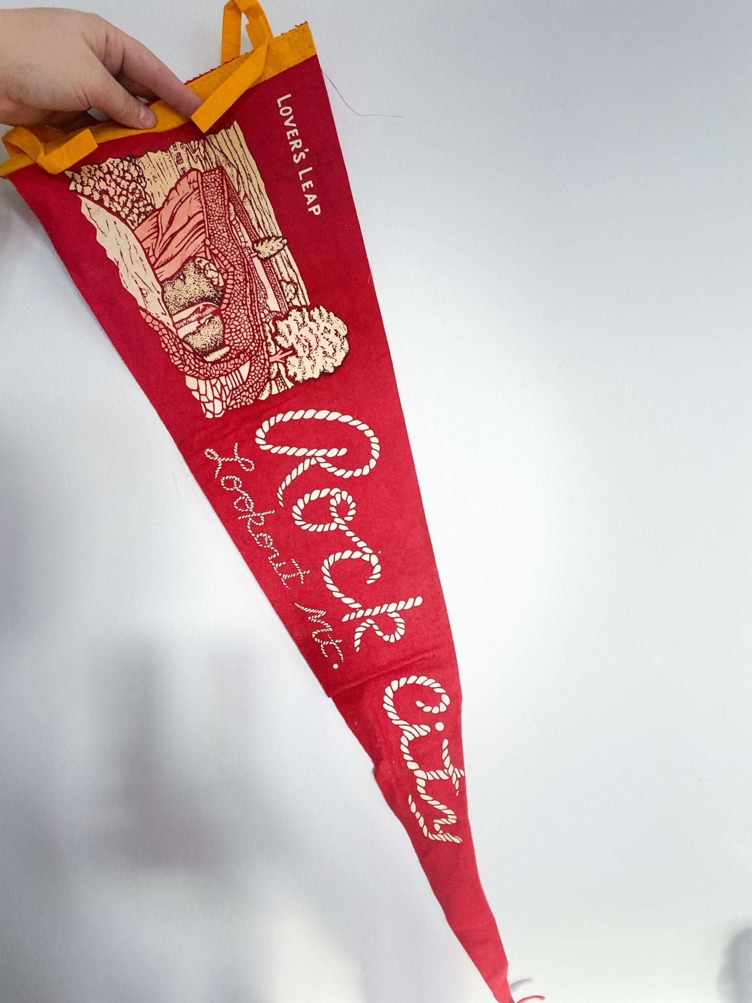 Vintage Pennant Flags - American Locations - Perth Market