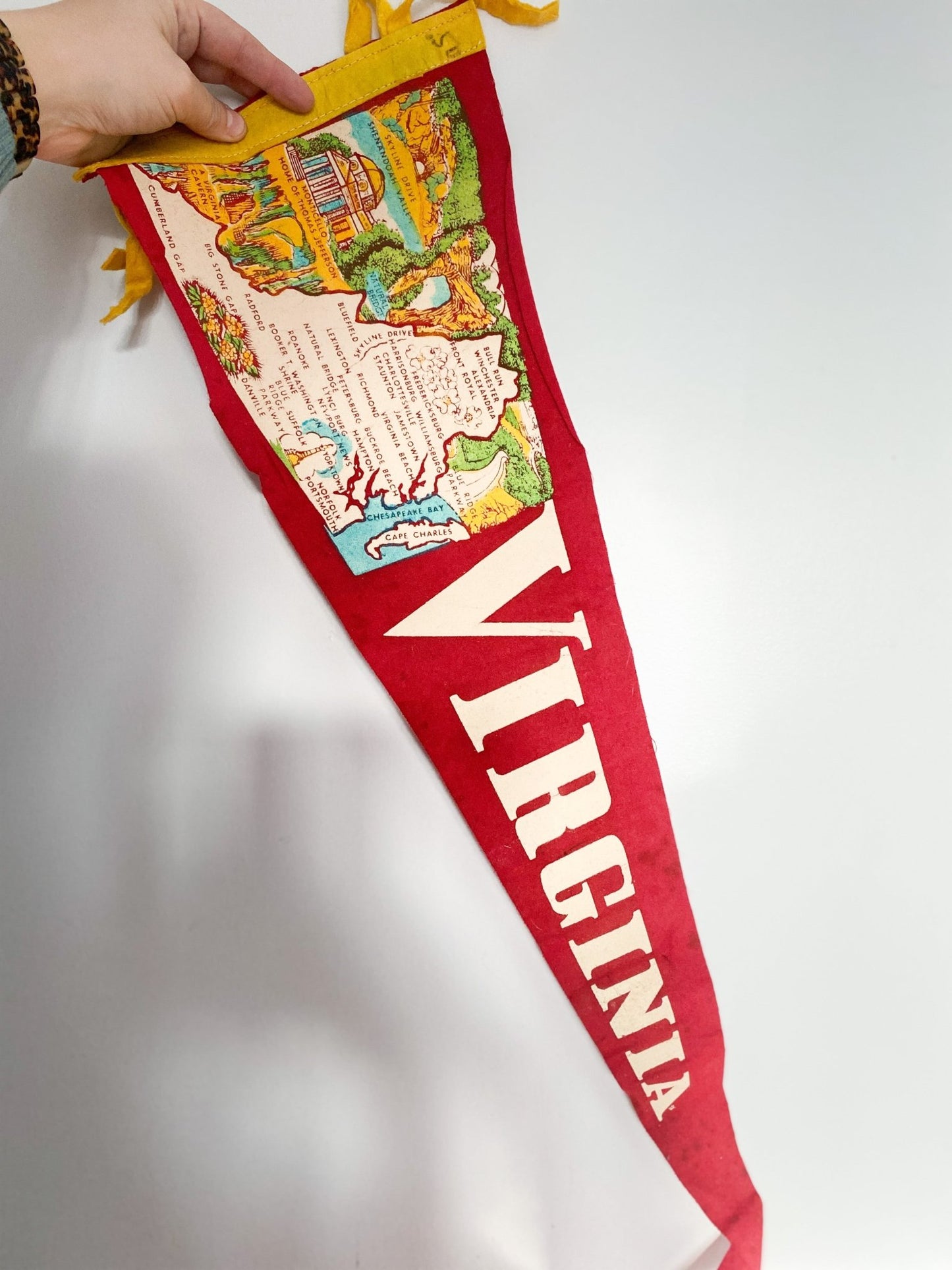 Vintage Pennant Flags - American Locations - Perth Market