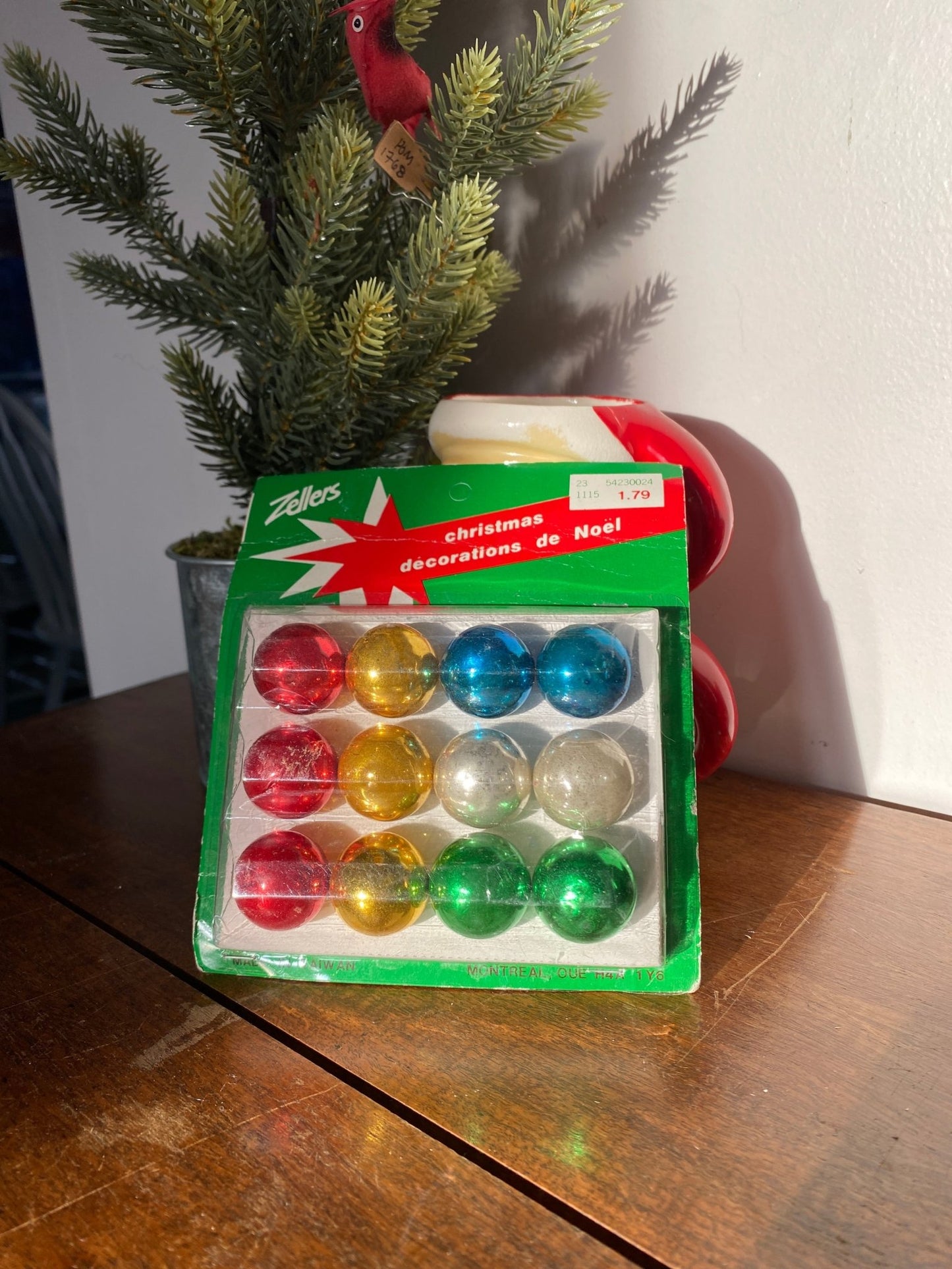 Zellers Brand Glass Christmas Bulbs - 12 included - Perth Market